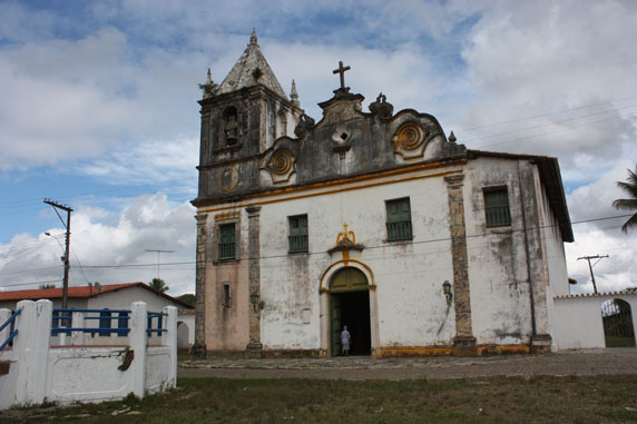 Fachada da igreja da Vila de Belém