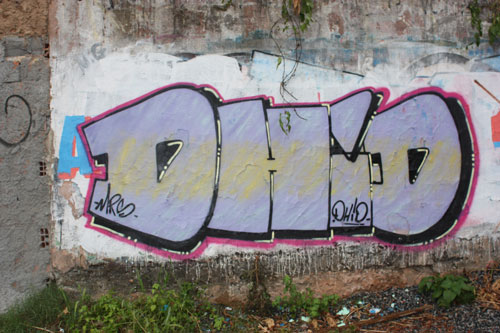 Bombs dos grafiteiros Dhid e...